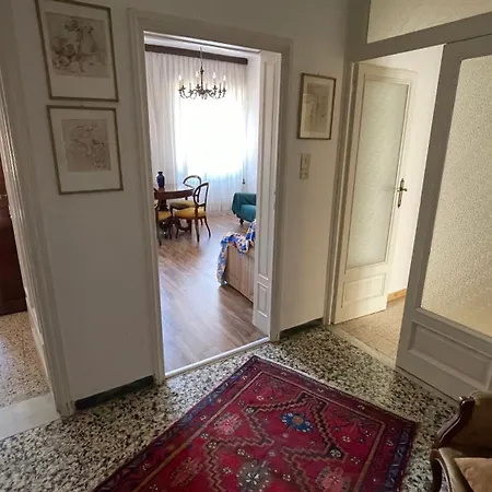 Ampio A Due Passi Dal Lungarno